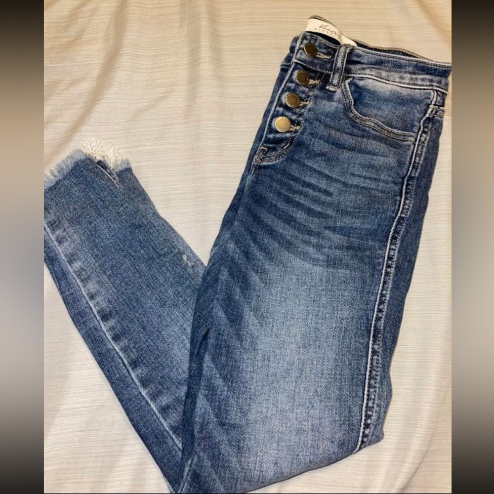 KanCan High Rise Blue Jeans with Button Detail